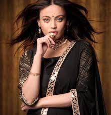 Sneha ullal says that she is yet to make her bollywood comeback after others from the industry misled her. Sneha Ullal On Instagram Eid Mubarak Everyone I Pray God Brings You All Peace Kindness Please Be Safe Snehaullal Eidmubarak2021