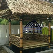 Cukup dua kali pukul, pelayan akan datang membawakan menu. Saung Bambu Gazebo Bambu Shopee Indonesia