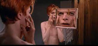 The man who fell to earth. Rewatching David Bowie S The Man Who Fell To Earth Makes You Realise The Film Only Has One Redeemable Feature Loud And Quiet