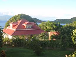 Maison Creole Et Le Pain De Sucre En Arriere Plan Photo De Les Saintes La Vie En Guadeloupe