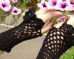 Sep 19, 2018 · if you love granny square patterns, then you have to work up this makin&amp;#39; Yay Fingerless Gloves I Wish I Could Figure These Out Crochet Wrist Warmers Crochet Fingerless Gloves Free Pattern Crochet Fingerless Gloves