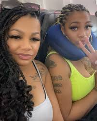 Happy birthday to my bookie butt ❤️❤️ Everyone stop what you're doing and  wish @taste_thewave a happy birthday! Love you long time No dinner sales  this weekend just flights and drankssss 🤣🤣💪🏽🏃🏾‍♀️