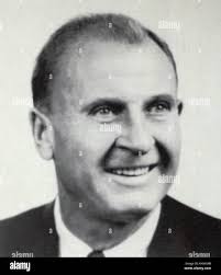 Volunteer Community 'work in progress' sand dune conservation & repair  event organised with the Wildlife Trust and Blackpool Borough Council.  Straw bales are being used to plug 'wind holes'
