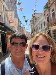 I'm considering retiring in Belize