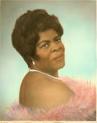 Daisy Lawrence's Instagram, Twitter & Facebook