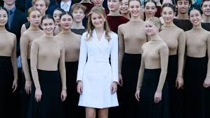 Claire louise, prinses van belgië, geboren claire louise coombs, (bath, 18 januari 1974) is de echtgenote van prins laurent van belgië. Prinses Elisabeth Is Achttien Jaar Geworden Het Land Kan Op Mij Rekenen Linda Nl