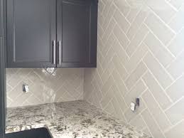Allen Roth Pearl Large Subway Tile 4x12 Herringbone Pattern Herringbone Backsplash Kitchen Herringbone Backsplash Herringbone Subway Tile