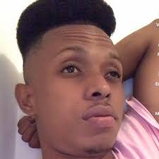 Misye bezwen konnen si se kèk vye espri li gen sou li