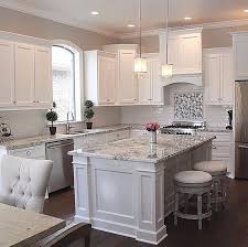 Visual Interest Of The Different Height Cabinets Kitchen Design White Kitchen Design Kitchen Inspirations