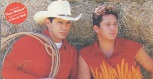 Agora você pode baixar mp3 baixar musica gratis leandro e leonardo. Leandro E Leonardo 1996 Download