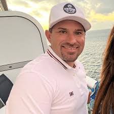 Justin Settle's Instagram, Twitter & Facebook