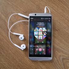 ZTE Axon 7 mini review: It is ...
