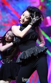 Twice Pics On Twitter Rihanna Photos Kpop Girls Kpop Girl Groups