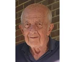 Richard Gutowski's Instagram, Twitter & Facebook