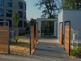 Designer Sichtschutz Elemente Freistehend In 2020 Sichtschutz Garten Gartengestaltung Sichtschutz Garten Holz