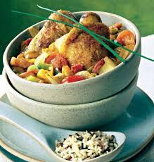Poulet Basquaise En Cocotte En 2020 Recettes De Cuisine Recette Poulet Basquaise Recette Poulet