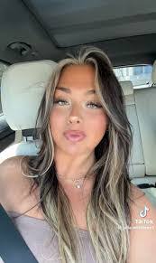 Krystal Hauser's Instagram, Twitter & Facebook