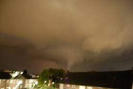 This list of frequently asked questions (faq) has been compiled from questions asked of the spc as well as basic tornado research information. Tornado Treft Nederland Noodweerbenelux