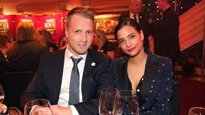 Oliver pocher amira pocher surprise with corona statement. Kaum Hilfe Fur Amira Oliver Pocher Ist Mit Dem Baby Uberfordert Schweizer Illustrierte