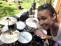 I had a really great time yesterday night! We played Motown & Funk Stuff!!!  💜😊🎶🥁 Have a nice Sunday Folks! 😁