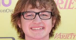 He is best known for playing jake harper in the cbs sitcom two and a half men, for which he. Das Vermogen Und Gehalt Von Angus T Jones 2021