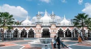 Masjid ini diuruskan oleh jabatan agama wilayah persekutuan (jawi). Kuala Lumpur Masjid Jamek