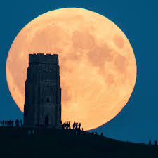 Who do you know that is a cancer? Brace Yourself For The Super Blue Blood Moon But What Does It Mean For You Health Finances And Love Life In 2018 Mirror Online