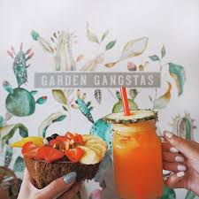 Garden Gangstas Rino146 Blooming With Smoothie Bowls Island Vibes Juice Gardengangstas In 2020 Smoothie Bowl Good Smoothies Colorful Bowls