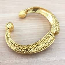 Beli gelang tangan langsung dengan harga terbaru 2021 terbaik dari supplier,pabrik, importir, eksportir dan distributor. Gelang Tangan Traditional Shopee Malaysia