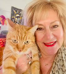 Happy Sunday￼ From Bambam and Queenie￼