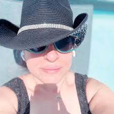 I'm honored to be part of @chrissiehyndemusic's upcoming album “Chrissie  Hynde & Pals