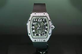 Cele mai moderne canapele modulare, colțare extensibile și dormitoare. Richard Mille Wikipedia