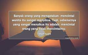 Dia yang berpikir bahwa dirinya bebas dari kritikan adalah orang yang gila. 50 Kata Kata Imam Syafi I Jagokata