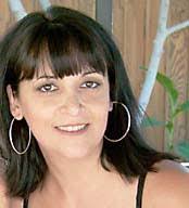 Maria Perreira's Instagram, Twitter & Facebook