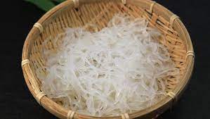Sama halnya dengan nasi maupun mie pada umumnya, shirataki pun dapat diolah menjadi berbagai kreasi masakan lho. 5 Manfaat Mie Shirataki Makanan Rendah Kalori Dan Cocok Untuk Yang Lagi Diet