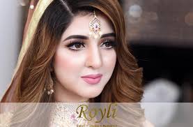 Looking for a perfect look for the big day? look no further than ROYLI'S  BRIDAL MAKEUP Get the perfect look for your special day! #weddingseason  #bridal #mehndilook #mehndi #weddings #henna #savethedate #ootd #