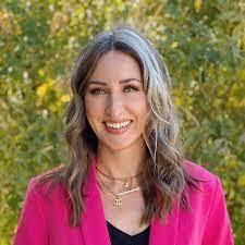 Andrea Overby's Instagram, Twitter & Facebook