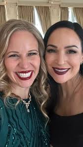 Happy birthday to this beautiful, amazing, selfless, incredibly talented  cake artist! She truly is an artist, she doesn’t just copy, she CREATES!  She’s always conscientious of other people‘s feelings ...