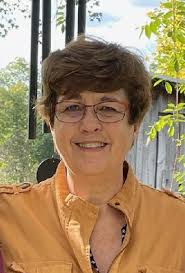 Wendy Bartholomew's Instagram, Twitter & Facebook