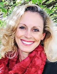 Julie Schley's Instagram, Twitter & Facebook