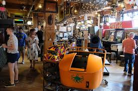 A 50 km de west end architectural salvage. West End Architectural Salvage Four Floors Of Vintage Finds Iowa Source