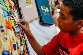 Petaluma's Afrikana House offers handmade Kenyan crafts at farmers market