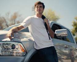 The australian heartthrob plays nate jacobs, a star football player who's in an abusive relationship with maddy perez (alexa demie) while carrying on a jacob was most recently couple up with his euphoria costar zendaya, 24, whom he started dating in august 2019, though they weren't glimpsed. Euphoria Who Plays Nate Jacobs How Tall Is Jacob Elordi Tv Radio Showbiz Tv Express Co Uk