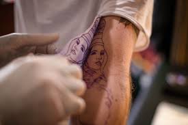 Tget some amazing henna tattoo ideas with our design guide. Tattoo Artist Duran Niemach Tattoos Lw Mag