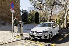Les modèles disponibles, leur envie d'en savoir plus sur la voiture électrique ? Video Voiture Hybride Rechargeable Notre Top 5 En 2018 2019