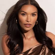 Dora Owusu🇬🇭 (@doraowusu) • Instagram photos and videos