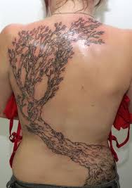 Faisant partie des listes de tatouage traditionnel, le tatouage arbre a différentes significations. Tatouage Arbre De Vie 50 Photos Et Idees Geniales
