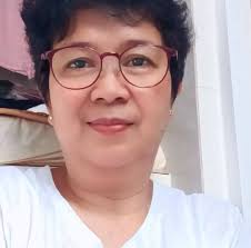 Paalala po para sa ating mga lolo at lola: Ay, di pa po kayo pwedeng  lumabas! Ito ay upang masiguro ang iyong kaligtasan, dahil ang COVID-19 ay  higit na mapanganib sa mga