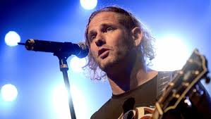 Corey todd taylor (born december 8, 1973) is an american singer, musician and songwriter. Corey Taylor Slipknot Stone Sour Hat Sein Soloalbum Im Kasten