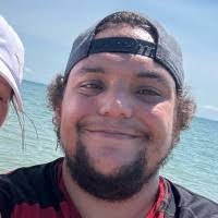 Riley Cryderman's Instagram, Twitter & Facebook